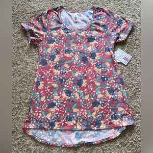 LuLaRoe Classic Tee medium women’s